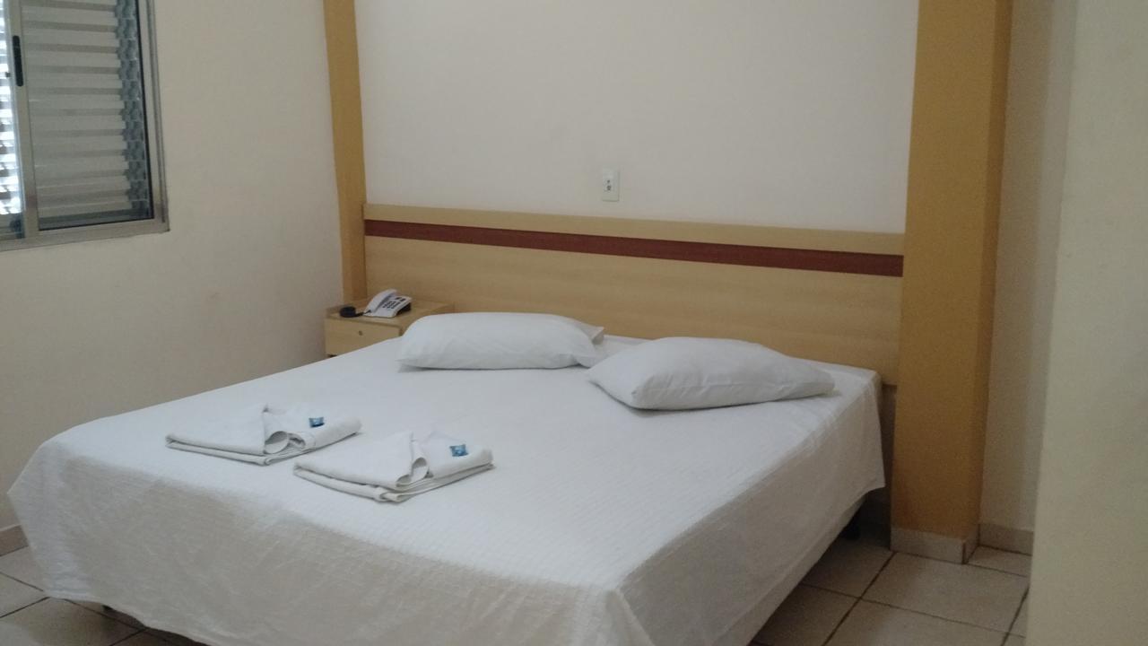 Hotel Makarena Tres Coracoes Exteriör bild